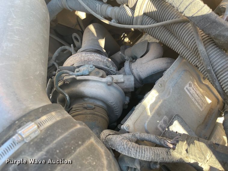 image for item JD9208 2007 IC BE200  school bus