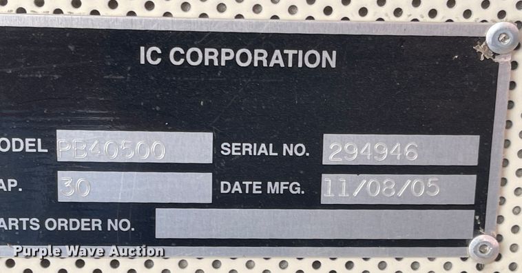 image for item JD9208 2007 IC BE200  school bus