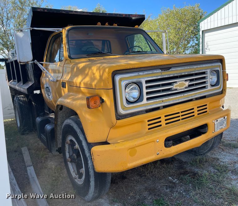 image for item JD9268 1988 Chevrolet C50  dump truck