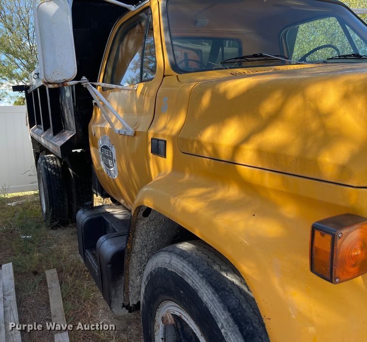 image for item JD9268 1988 Chevrolet C50  dump truck