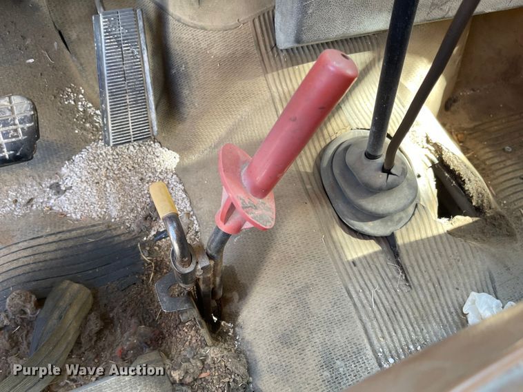 image for item JD9268 1988 Chevrolet C50  dump truck