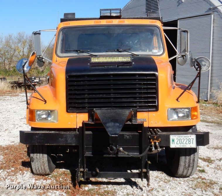 image for item JL9845 1988 International S1954  dump truck