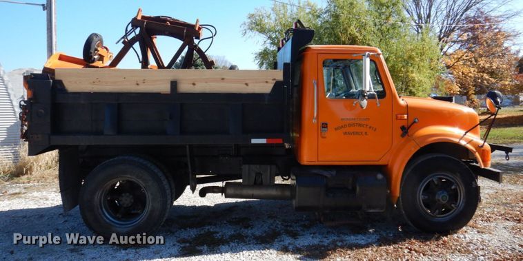 image for item JL9845 1988 International S1954  dump truck