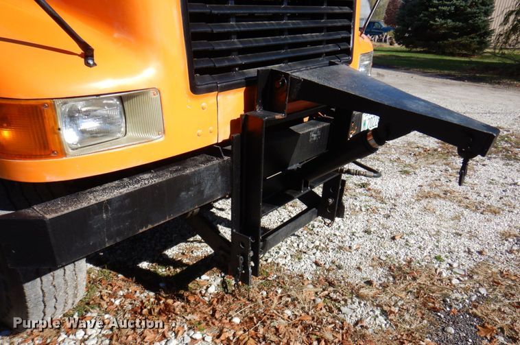 image for item JL9845 1988 International S1954  dump truck