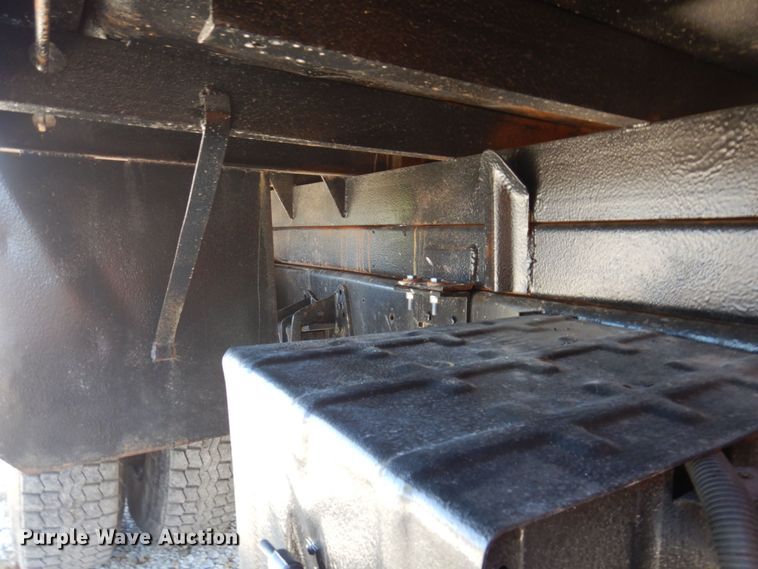 image for item JL9845 1988 International S1954  dump truck