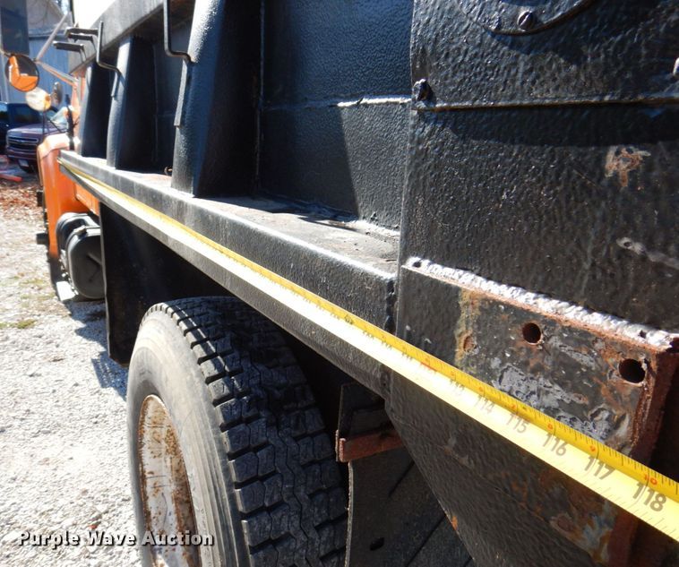 image for item JL9845 1988 International S1954  dump truck