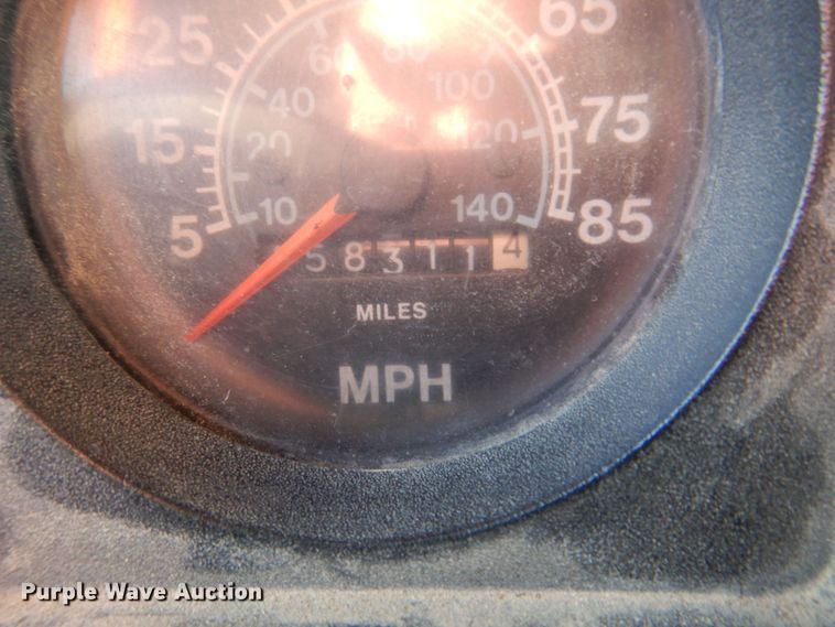 image for item JL9845 1988 International S1954  dump truck