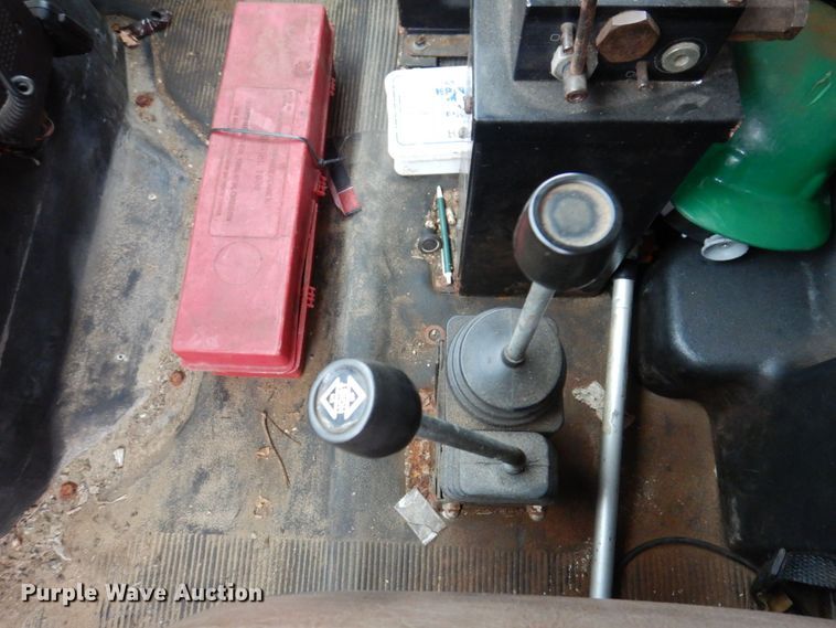 image for item JL9851 2002 International 4900  dump truck