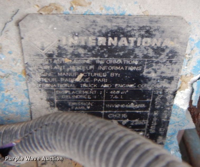 image for item JL9851 2002 International 4900  dump truck