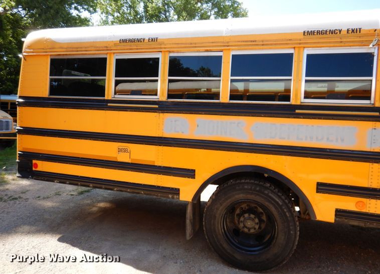 image for item JO9035 2006 Thomas FS65  school bus