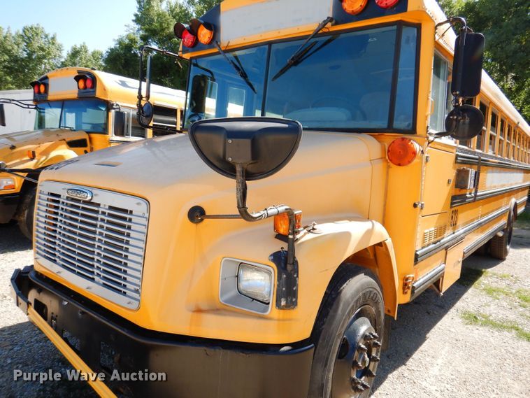 image for item JO9035 2006 Thomas FS65  school bus