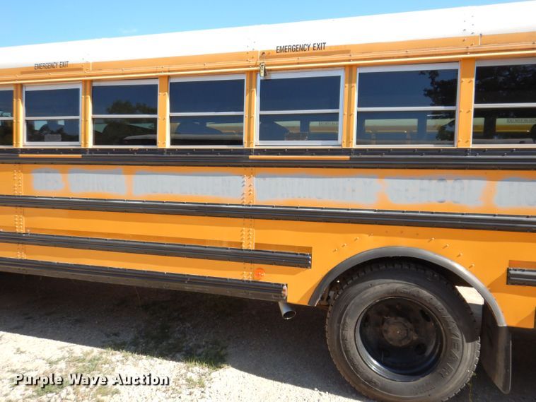 image for item JO9035 2006 Thomas FS65  school bus