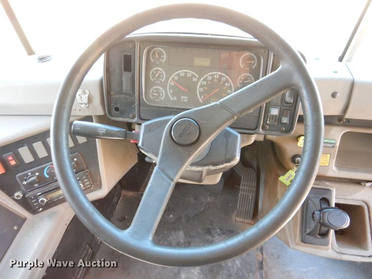 image for item JO9035 2006 Thomas FS65  school bus