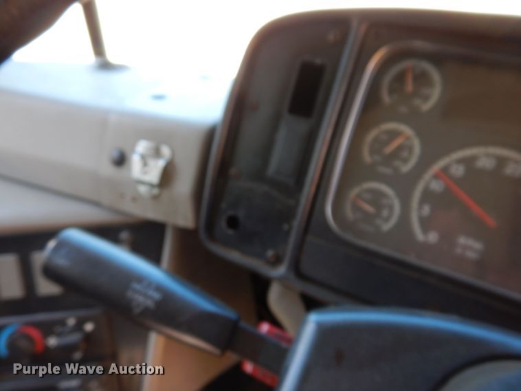 image for item JO9035 2006 Thomas FS65  school bus