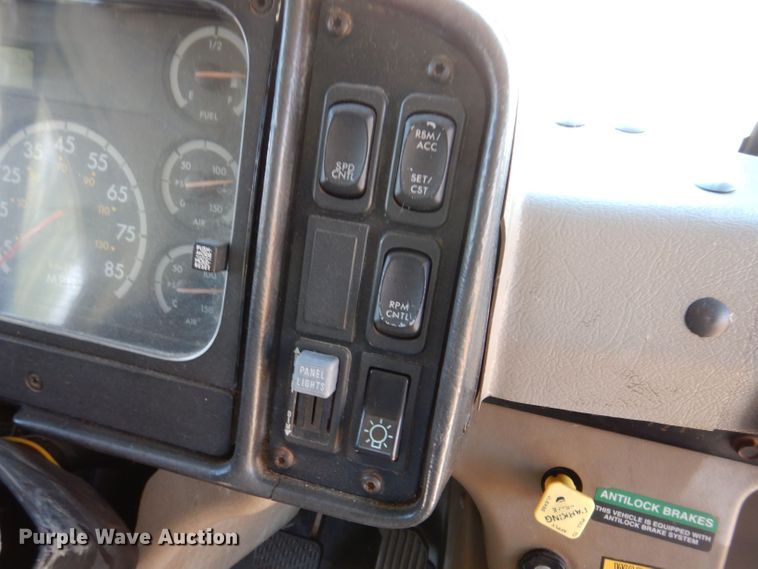 image for item JO9035 2006 Thomas FS65  school bus