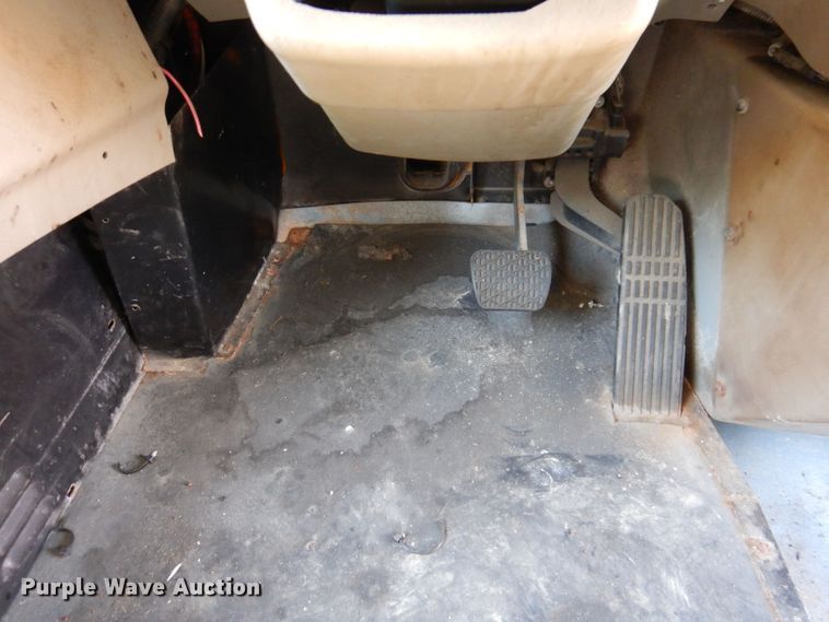 image for item JO9035 2006 Thomas FS65  school bus