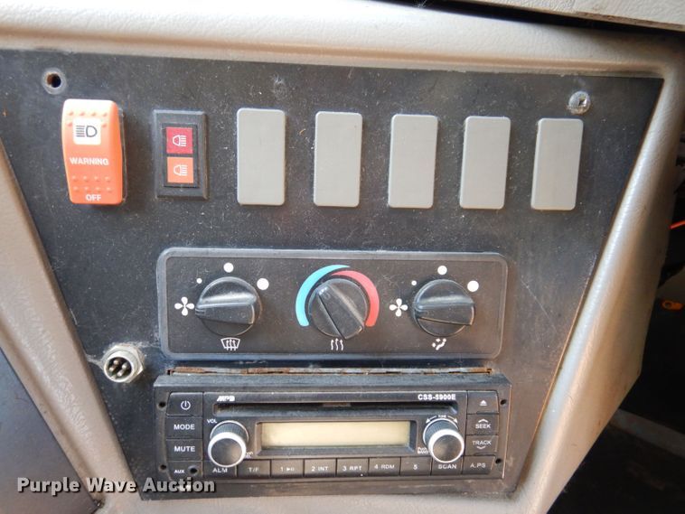 image for item JO9035 2006 Thomas FS65  school bus