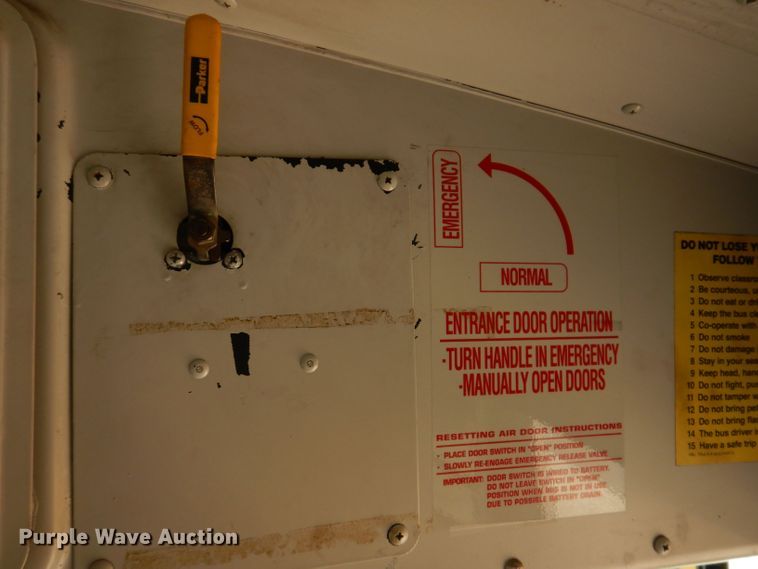 image for item JO9035 2006 Thomas FS65  school bus