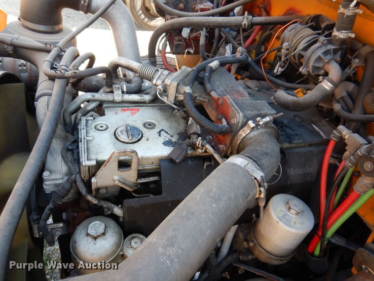 image for item JO9035 2006 Thomas FS65  school bus