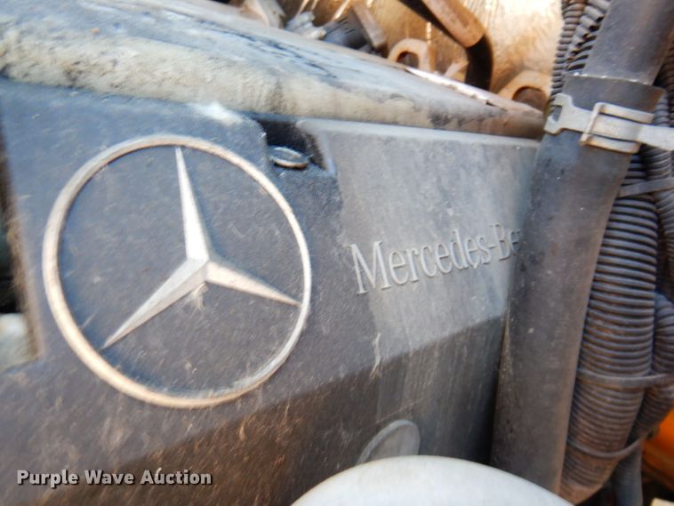 image for item JO9035 2006 Thomas FS65  school bus