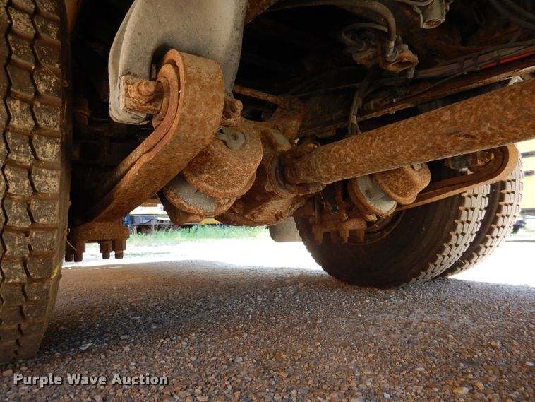 image for item JO9035 2006 Thomas FS65  school bus