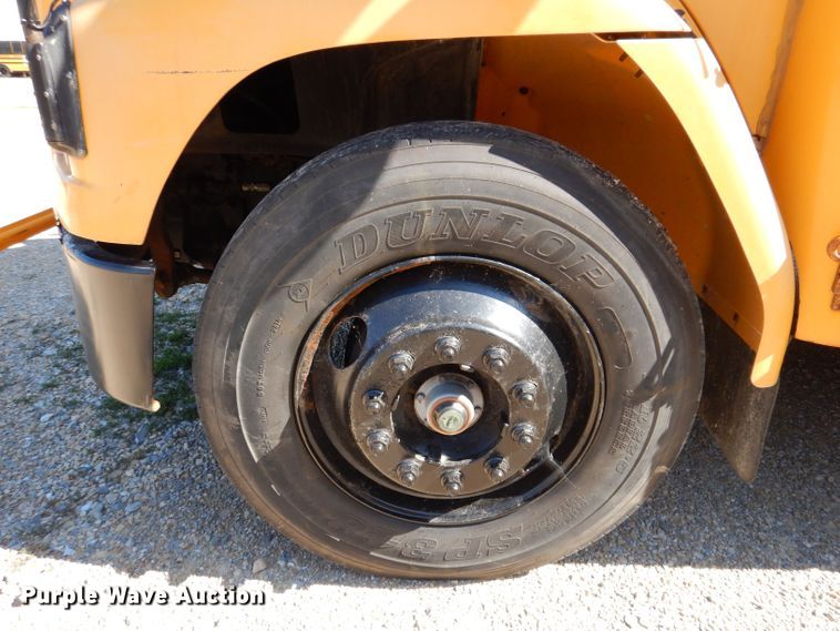 image for item JO9035 2006 Thomas FS65  school bus