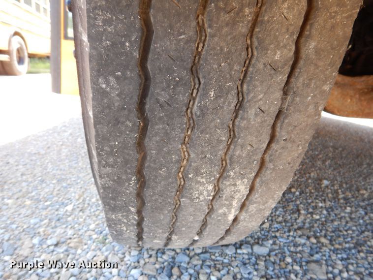 image for item JO9035 2006 Thomas FS65  school bus