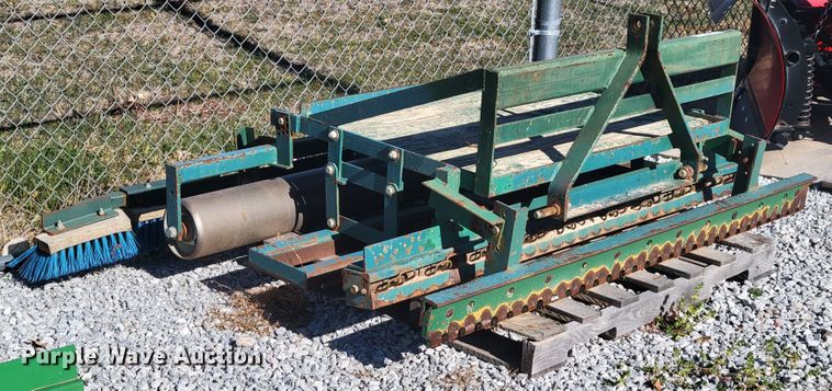 image for item JY9981 Bannerman TruPlay  field groomer