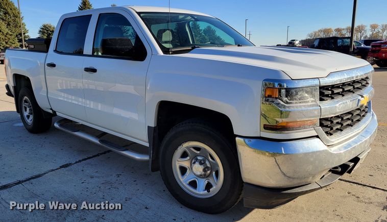 image for item JY9982 2016 Chevrolet Silverado 1500  Crew Cab pickup truck