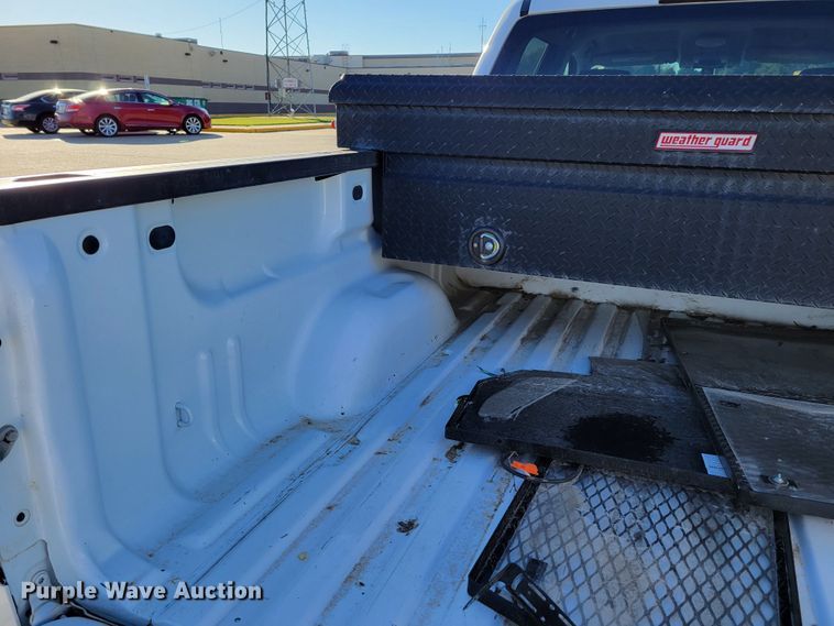 image for item JY9982 2016 Chevrolet Silverado 1500  Crew Cab pickup truck