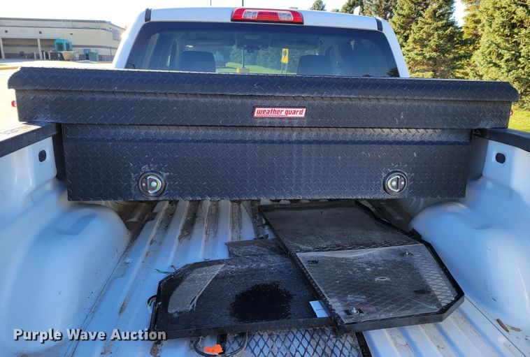 image for item JY9982 2016 Chevrolet Silverado 1500  Crew Cab pickup truck