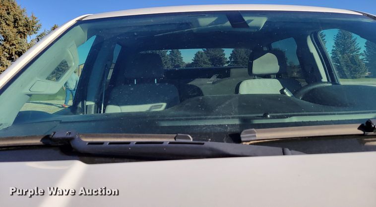 image for item JY9982 2016 Chevrolet Silverado 1500  Crew Cab pickup truck