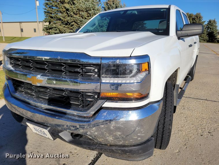 image for item JY9982 2016 Chevrolet Silverado 1500  Crew Cab pickup truck