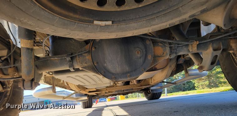 image for item JY9982 2016 Chevrolet Silverado 1500  Crew Cab pickup truck