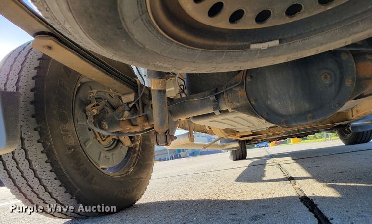 image for item JY9982 2016 Chevrolet Silverado 1500  Crew Cab pickup truck