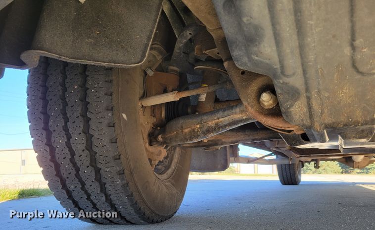 image for item JY9982 2016 Chevrolet Silverado 1500  Crew Cab pickup truck