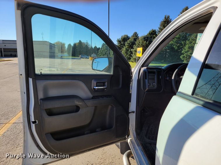 image for item JY9982 2016 Chevrolet Silverado 1500  Crew Cab pickup truck