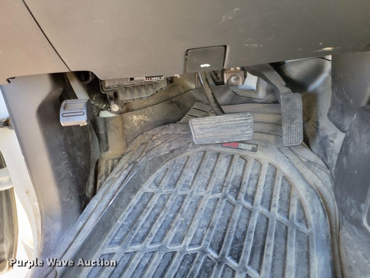 image for item JY9982 2016 Chevrolet Silverado 1500  Crew Cab pickup truck