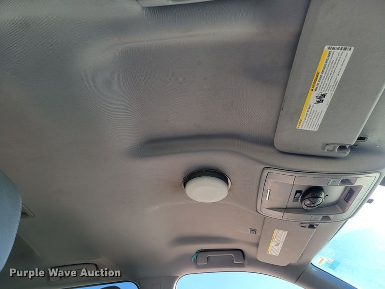 image for item JY9982 2016 Chevrolet Silverado 1500  Crew Cab pickup truck