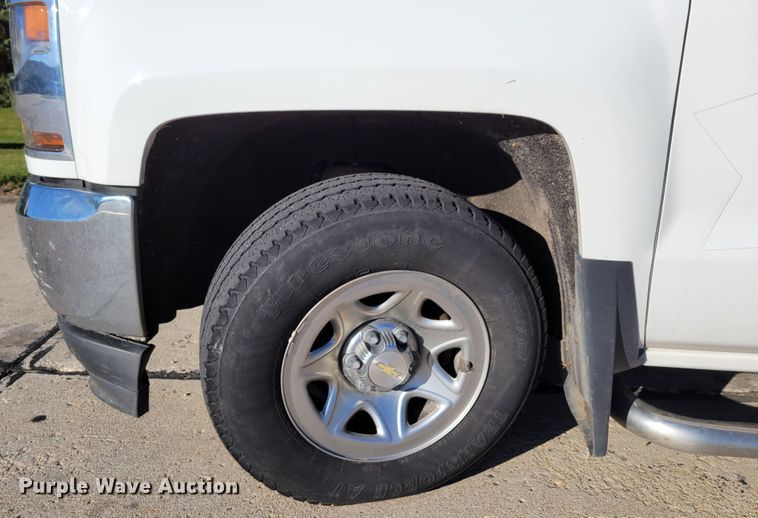 image for item JY9982 2016 Chevrolet Silverado 1500  Crew Cab pickup truck