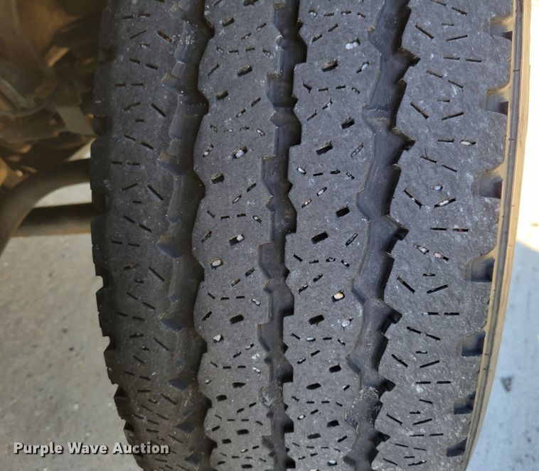 image for item JY9982 2016 Chevrolet Silverado 1500  Crew Cab pickup truck