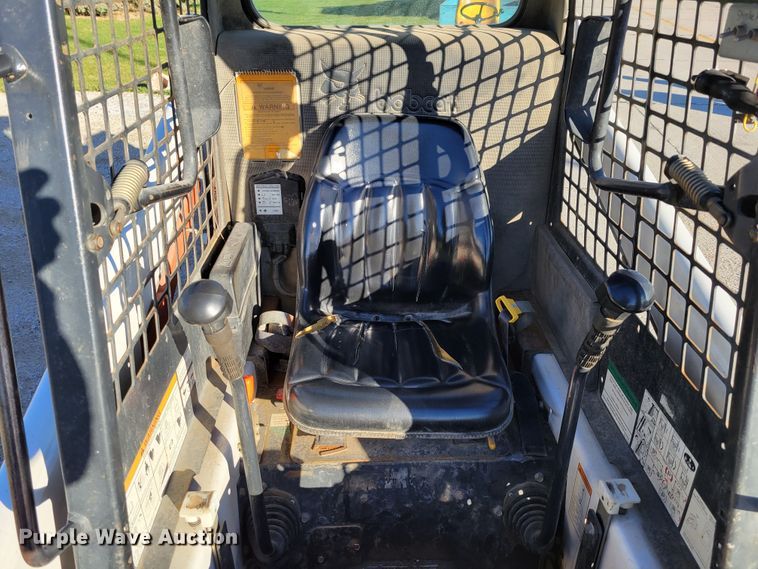 image for item JY9983 1998 Bobcat 751  skid steer loader
