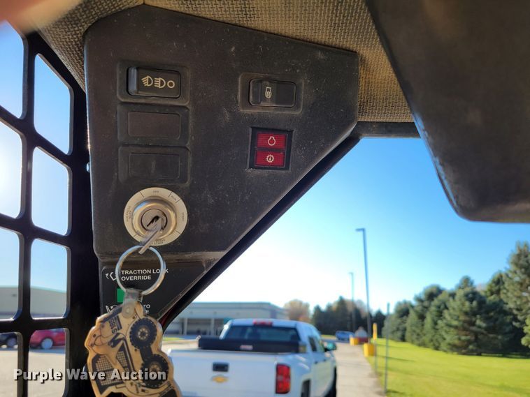 image for item JY9983 1998 Bobcat 751  skid steer loader