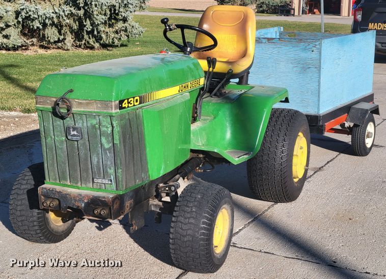 image for item JY9984 1989 John Deere 430  tractor