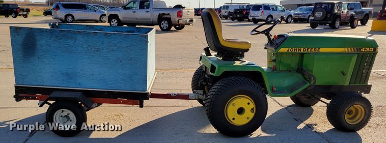 image for item JY9984 1989 John Deere 430  tractor