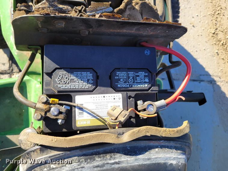 image for item JY9984 1989 John Deere 430  tractor