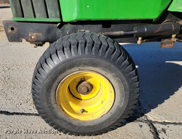 image for item JY9984 1989 John Deere 430  tractor