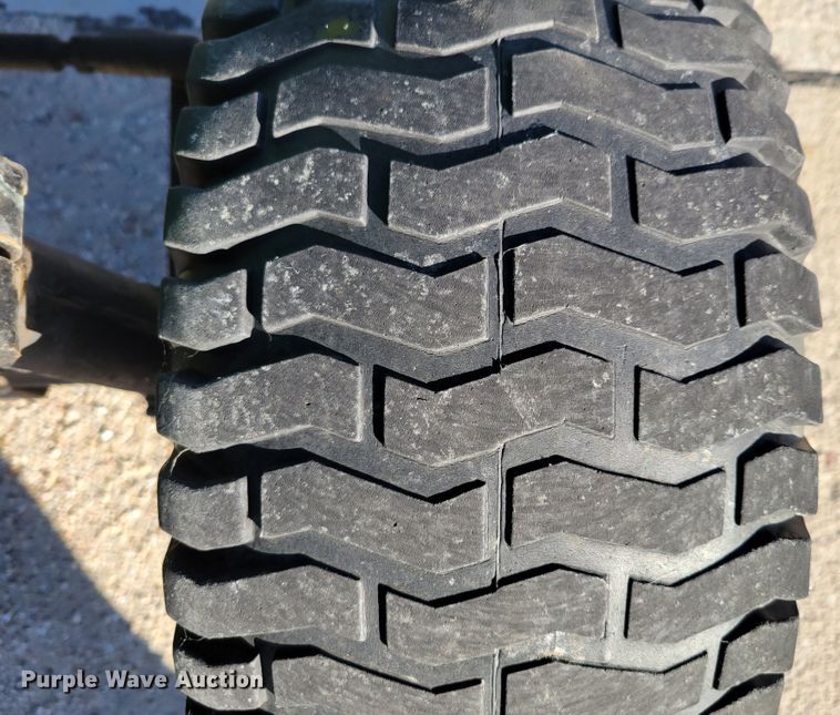 image for item JY9984 1989 John Deere 430  tractor