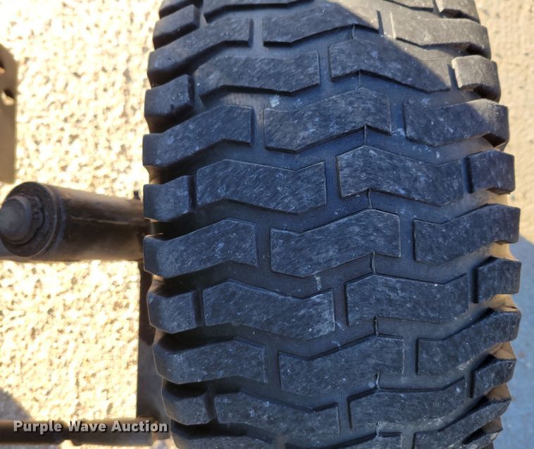 image for item JY9984 1989 John Deere 430  tractor