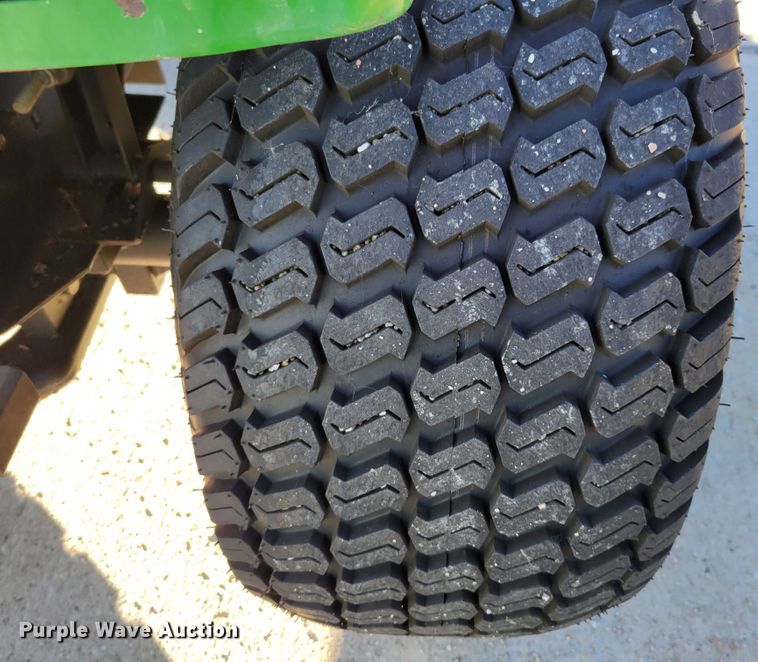 image for item JY9984 1989 John Deere 430  tractor